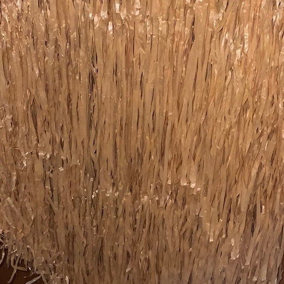 4/$20 Hawaïen table skirt - Picture 5 of 5